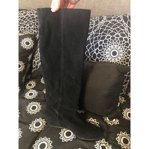 Black Suede Boots BCBG Size US 8